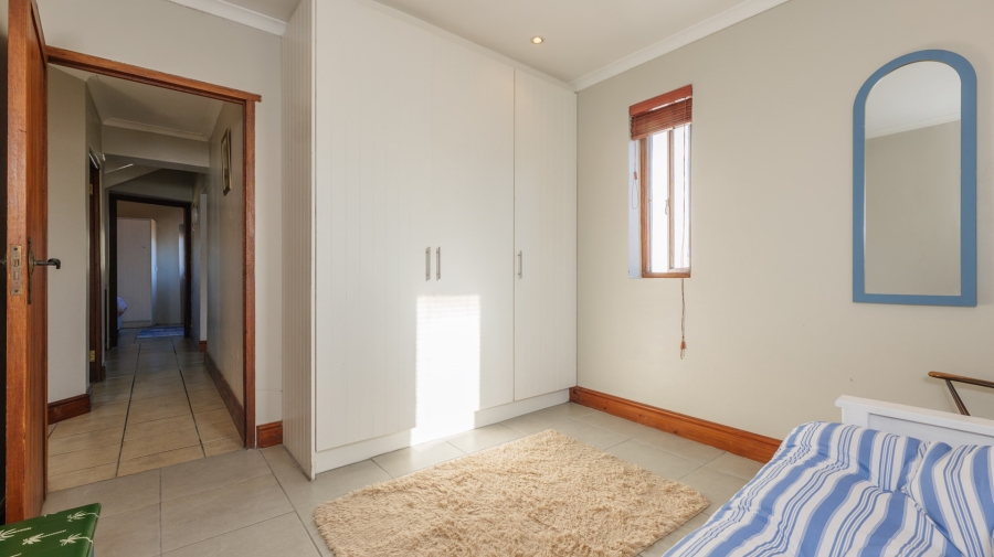5 Bedroom Property for Sale in Bredasdorp Western Cape